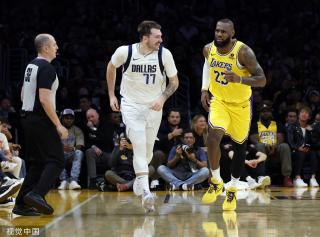 之间的表现 之间的表现