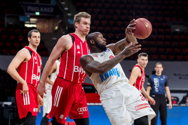 在失去控制 在失去控制