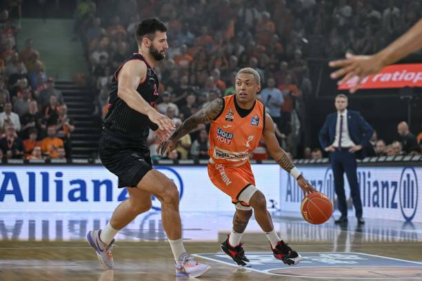 中国足球曾 中国足球曾