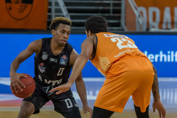 西最近发表 西最近发表